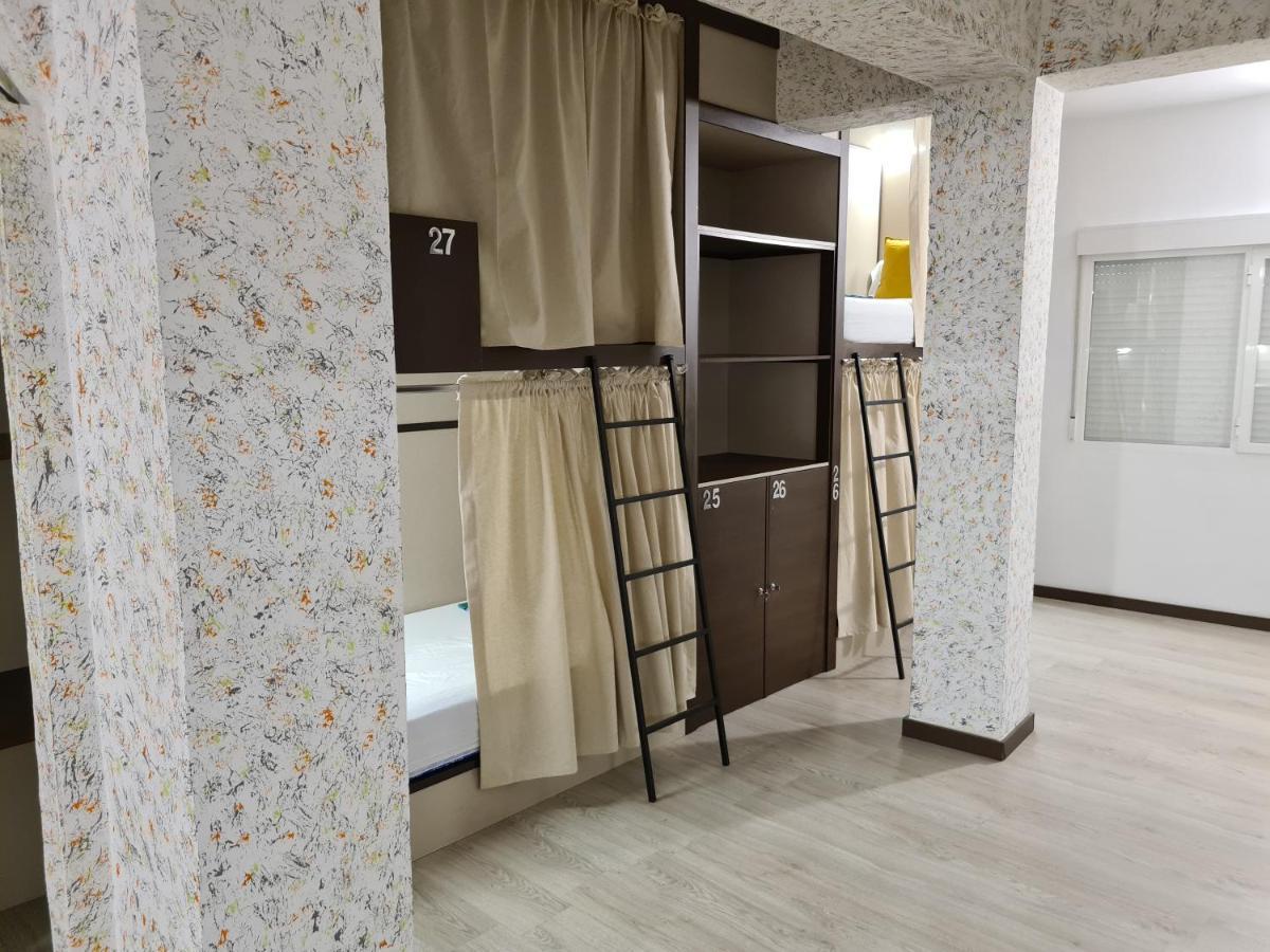 Hostel M-A Rooms Mate Мадрид Экстерьер фото