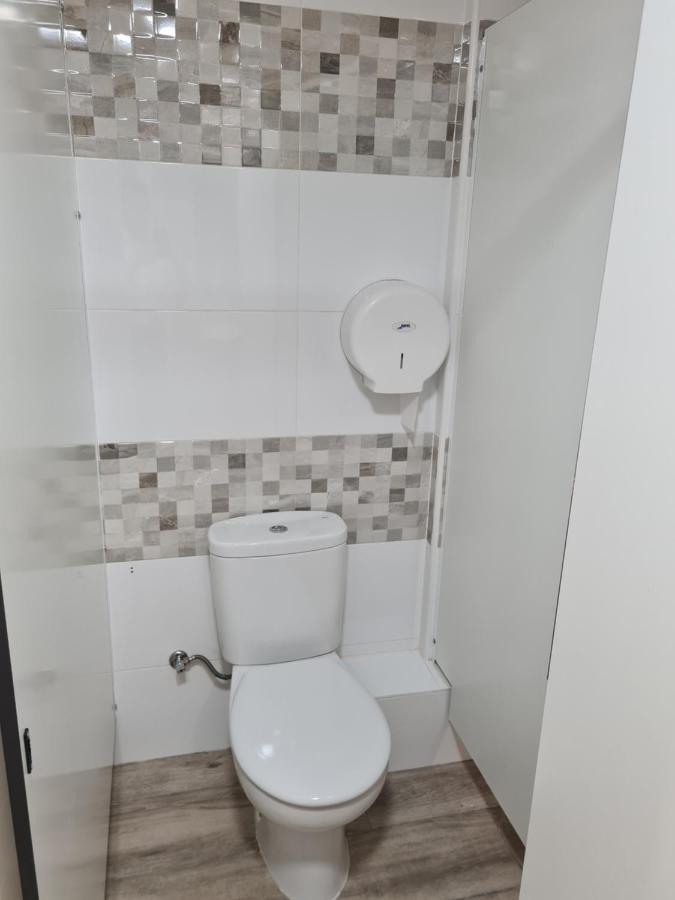Hostel M-A Rooms Mate Мадрид Экстерьер фото